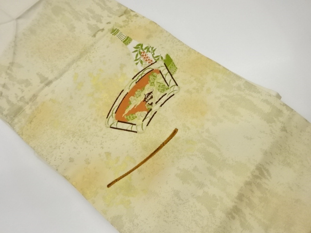 リサイクル　寺院風景に花瓶模様織出し名古屋帯